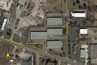 Plus de détails pour Grand River Ave, Novi, MI - Industriel à louer