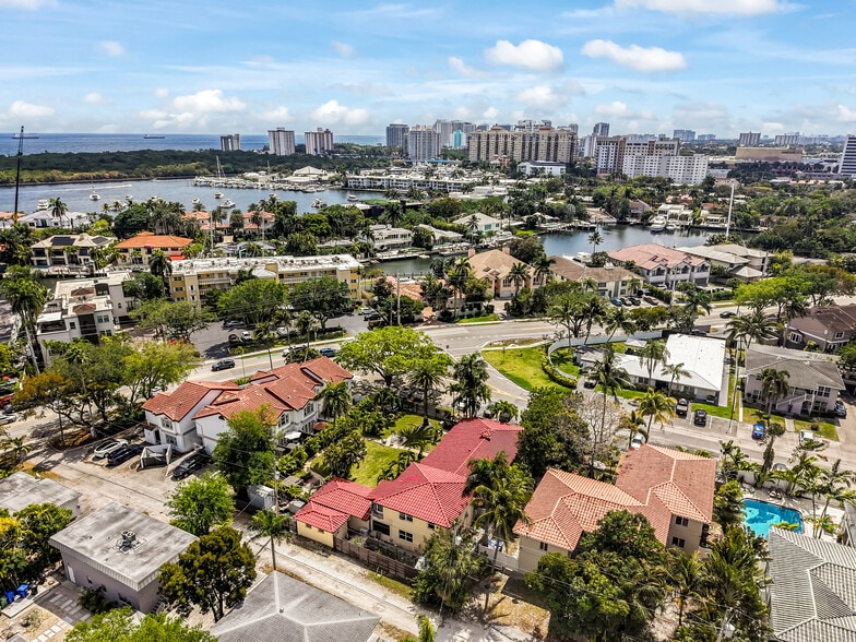 2625 NE 13th Ct, Fort Lauderdale, FL for sale - Building Photo - Image 1 of 13