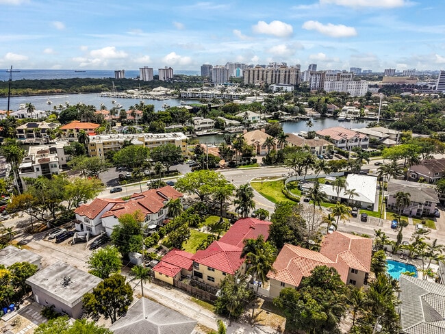 More details for 2625 NE 13th Ct, Fort Lauderdale, FL - Multifamily for Sale