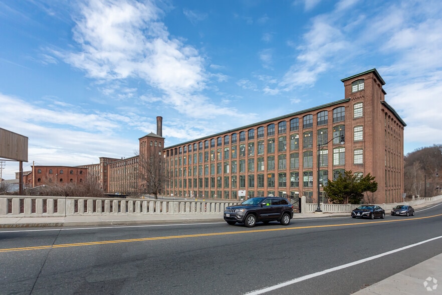 165 Front St, Chicopee, MA for sale - Building Photo - Image 2 of 36