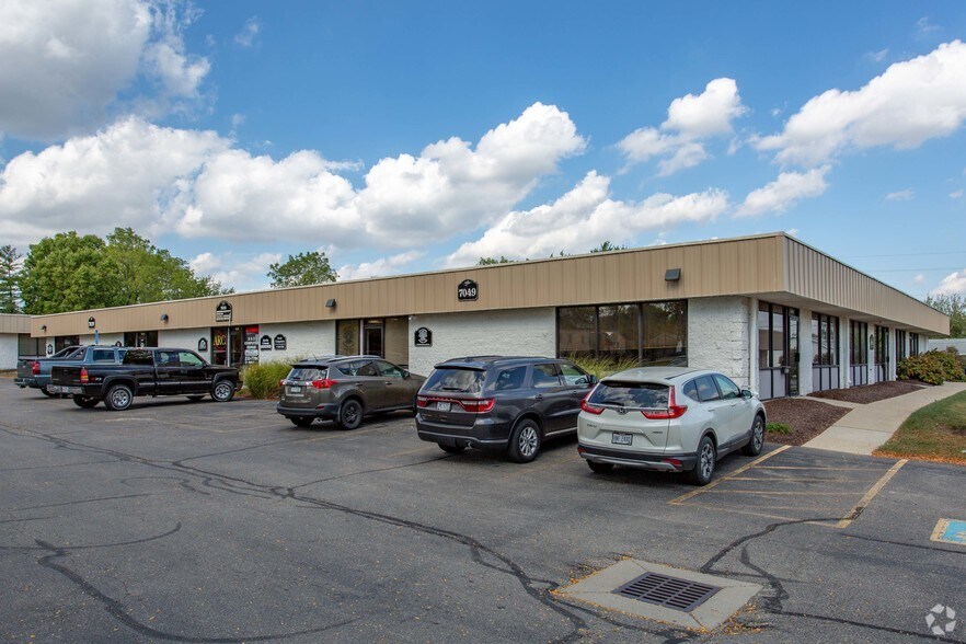 7009 Taylorsville Rd, Huber Heights, OH à louer - Photo du bâtiment - Image 3 de 10