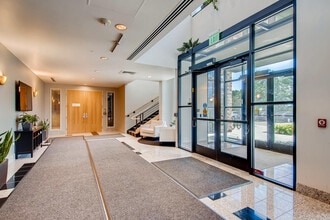 371 Centennial Pky, Louisville, CO à louer Hall d’entrée- Image 1 de 5