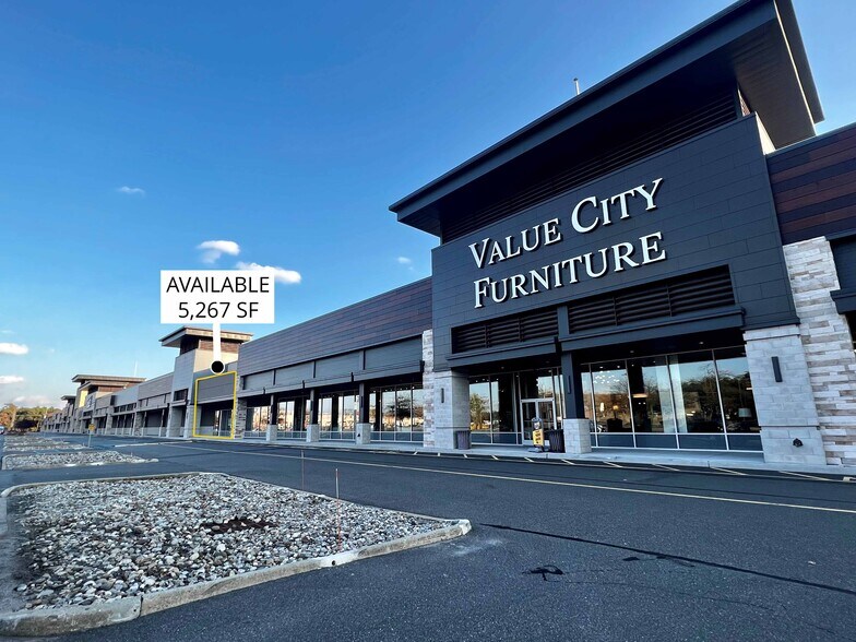 1900 Highway 70, Lakewood, NJ à louer - Photo du bâtiment - Image 2 de 10