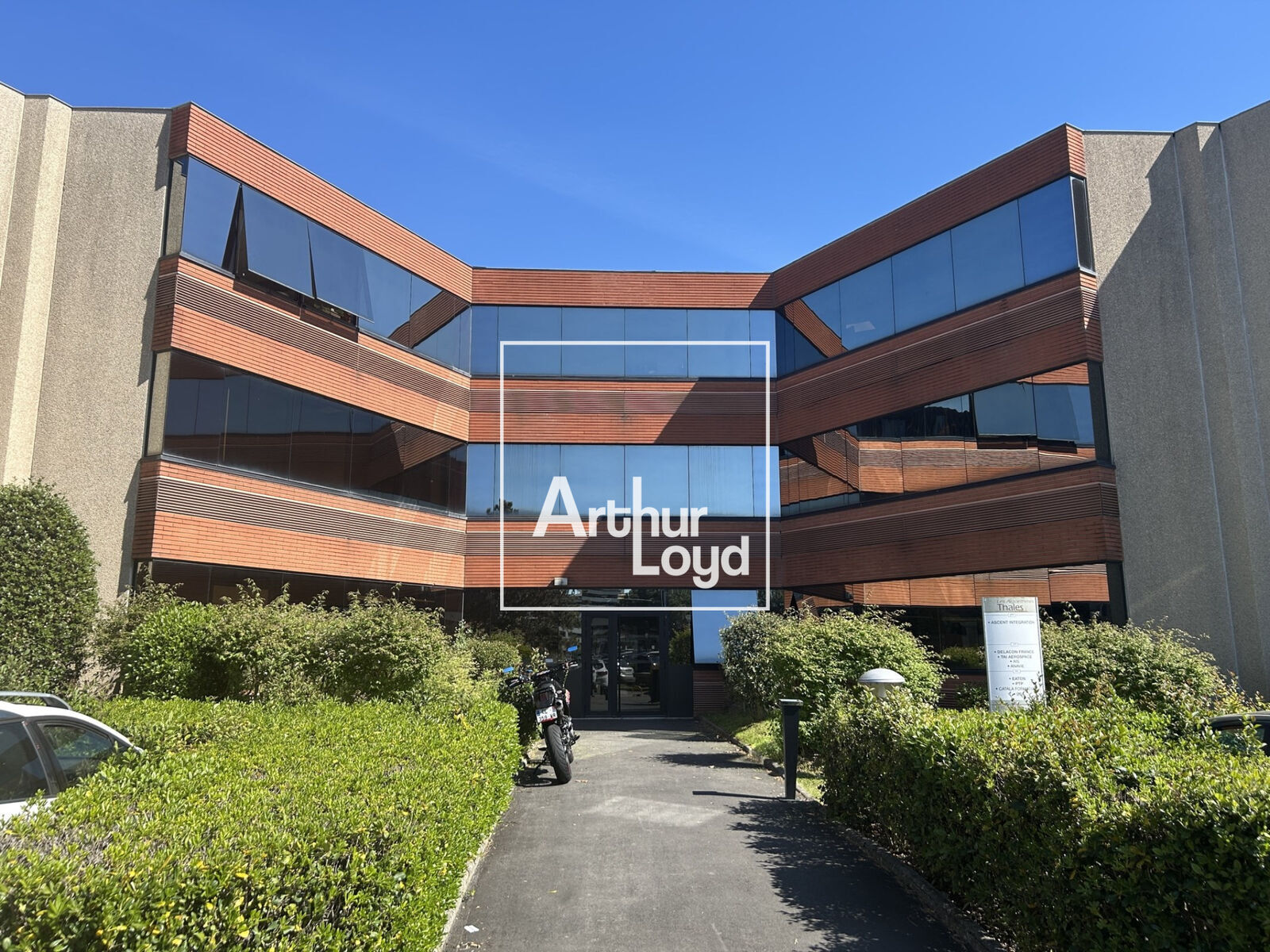 17 Avenue Didier Daurat, Blagnac for lease Building Photo- Image 1 of 15