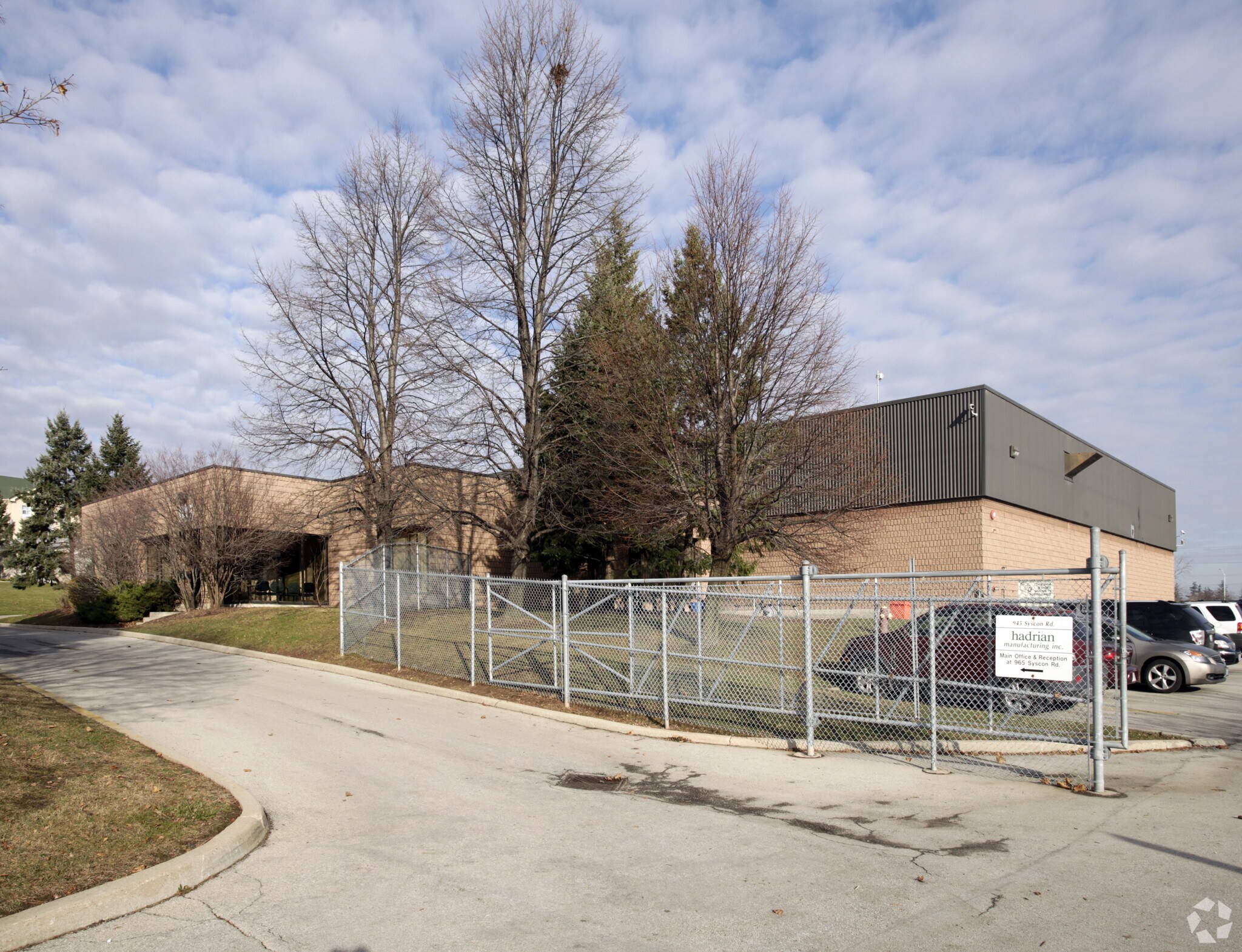 945 Syscon Rd, Burlington, ON à vendre Photo principale- Image 1 de 1