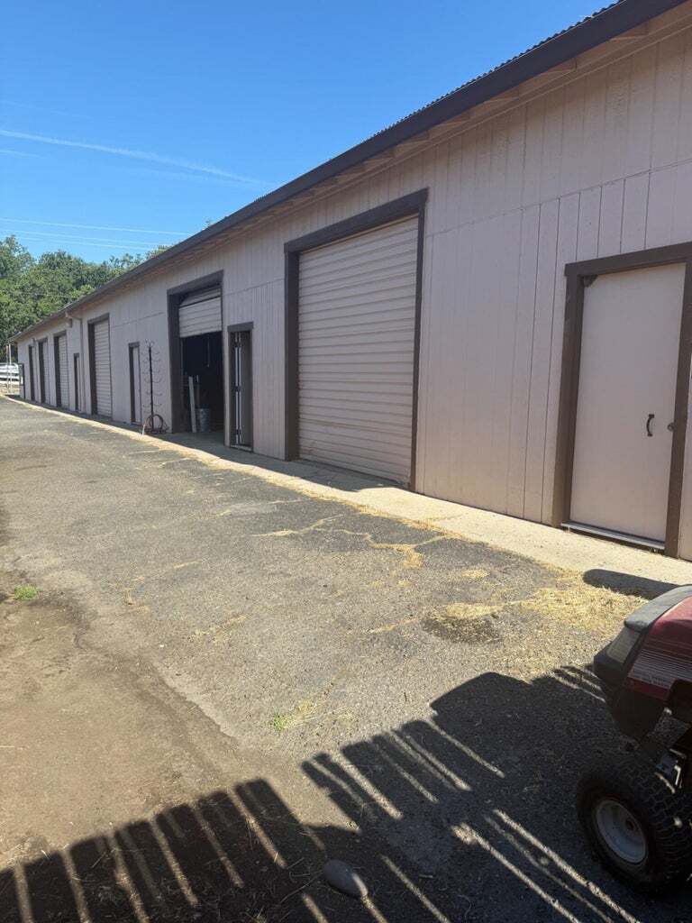 9527 Deschutes Rd, Palo Cedro, CA for lease Building Photo- Image 1 of 2