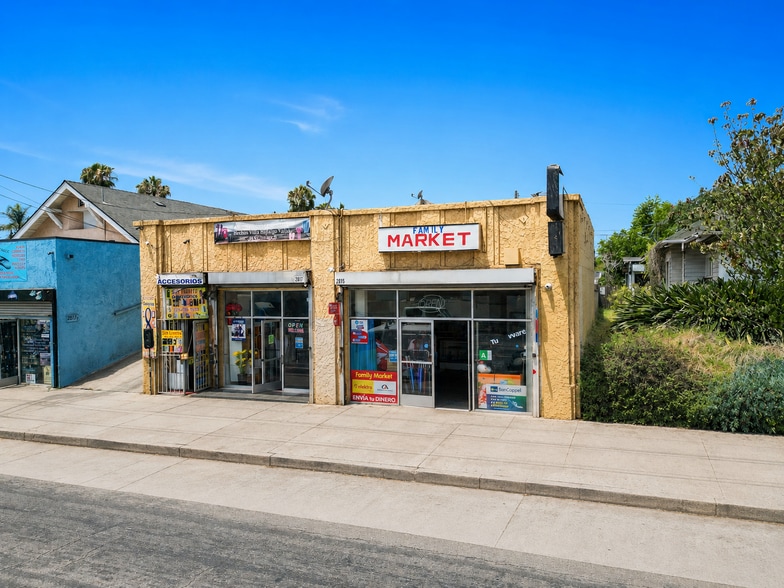 2815 S Western Ave, Los Angeles, CA à vendre - Photo du bâtiment - Image 1 de 7