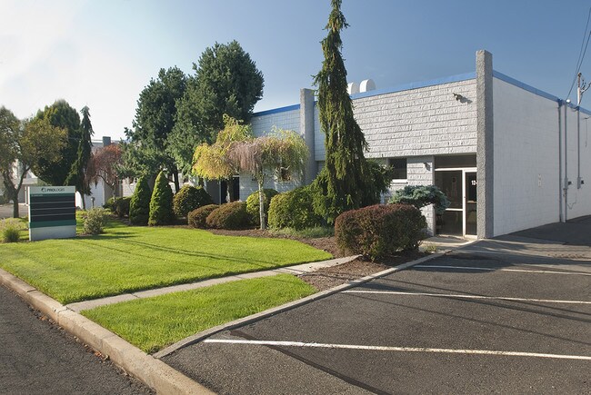 More details for 12 Jules Ln, New Brunswick, NJ - Industrial for Lease