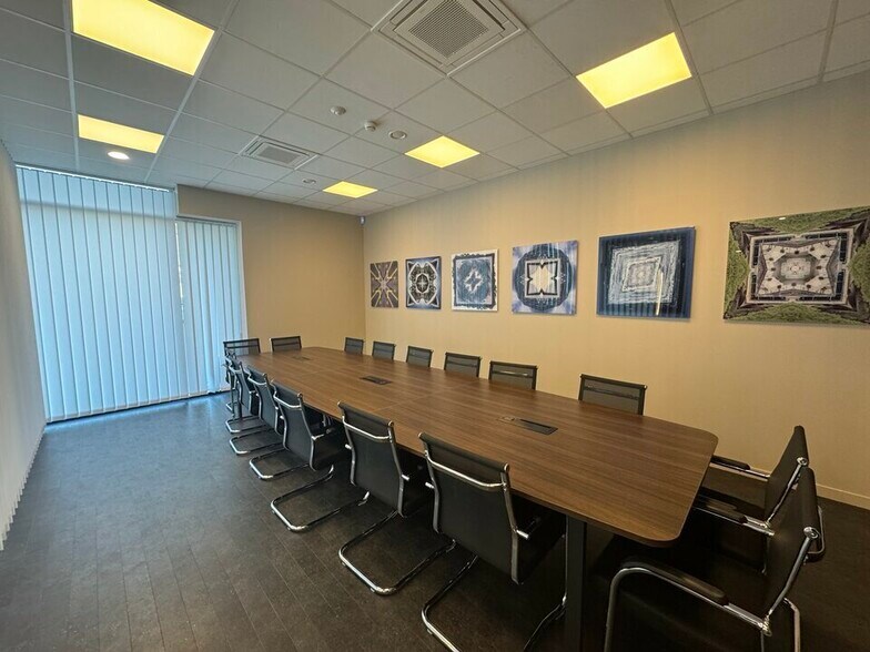 5 Boulevard John F. Kennedy, Besançon for lease - Building Photo - Image 2 of 4