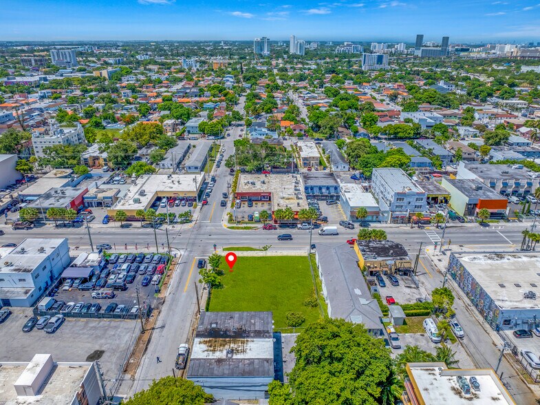 1898 W Flagler St, Miami, FL à vendre - Photo du bâtiment - Image 2 de 9