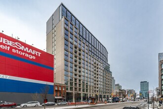 870-888 Atlantic Ave, Brooklyn, NY à louer Photo du bâtiment- Image 2 de 2