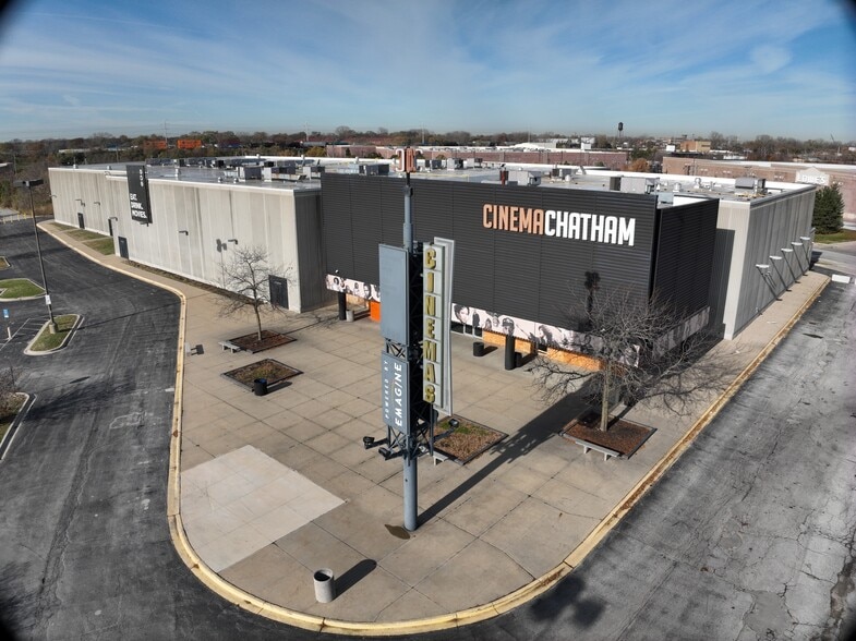 210 W 87th St, Chicago, IL for sale - Matterport Community - Image 3 of 20