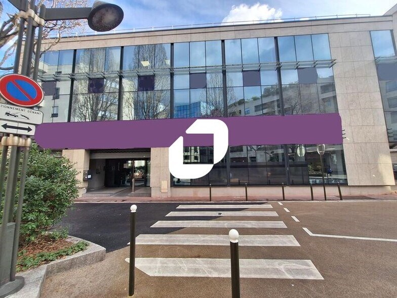 14 Rue Clément Bayard, Levallois-Perret for lease - Building Photo - Image 1 of 6