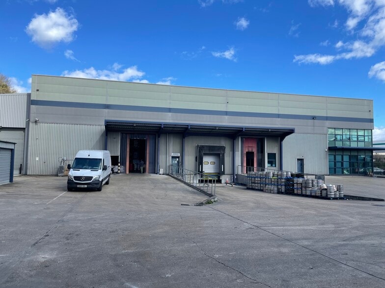 Dolphin Way, Purfleet-On-Thames à vendre - Photo principale - Image 1 de 2
