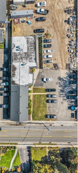 55 Carleton Ave, East Islip, NY à vendre - Photo du bâtiment - Image 3 de 21