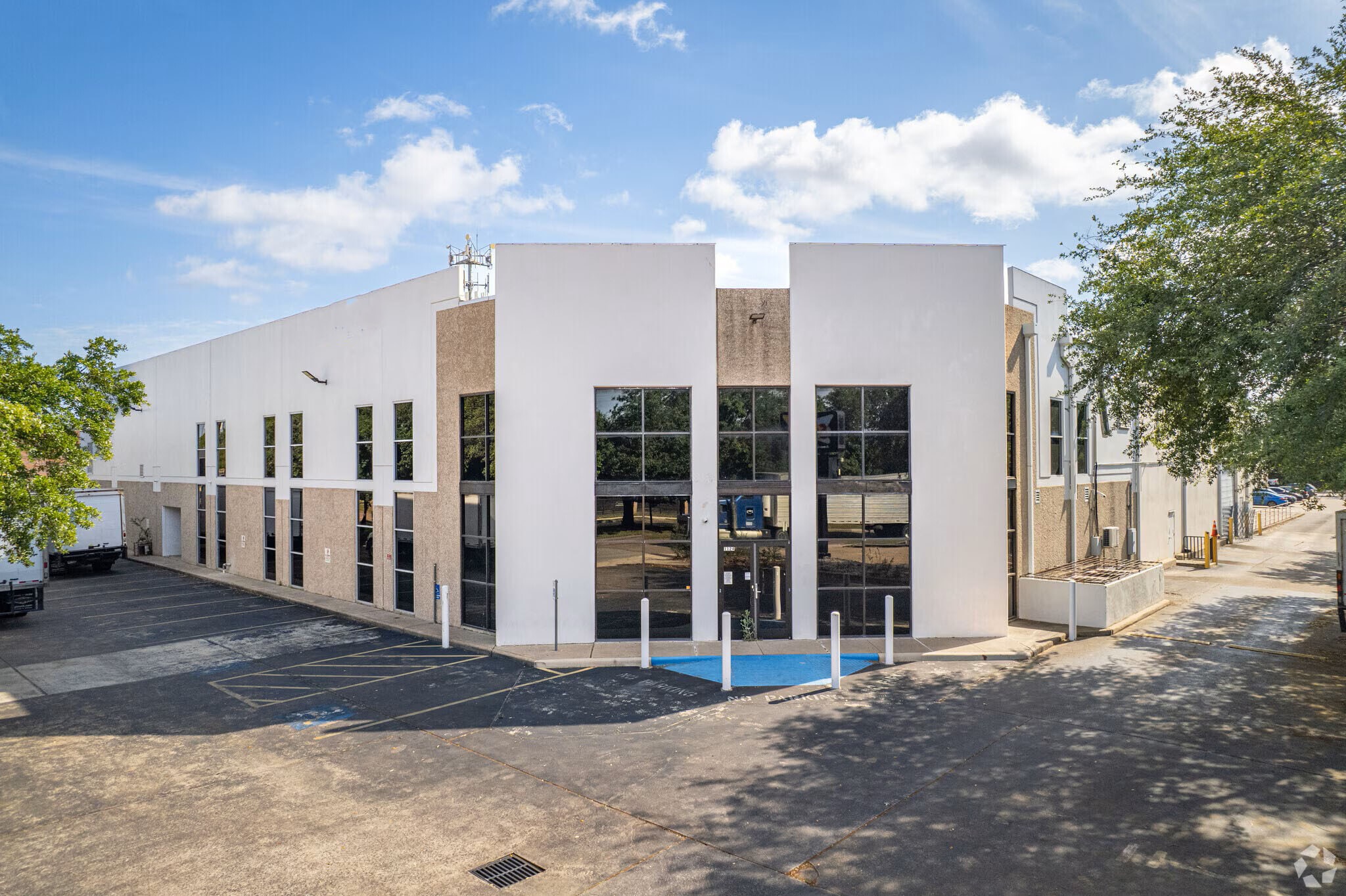 1124 Blalock Rd, Houston, TX for sale Primary Photo- Image 1 of 35