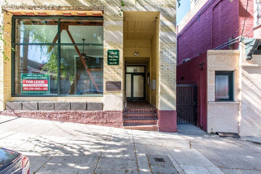 210 Washington Ave, Richmond, CA à louer - Photo du bâtiment - Image 1 de 29