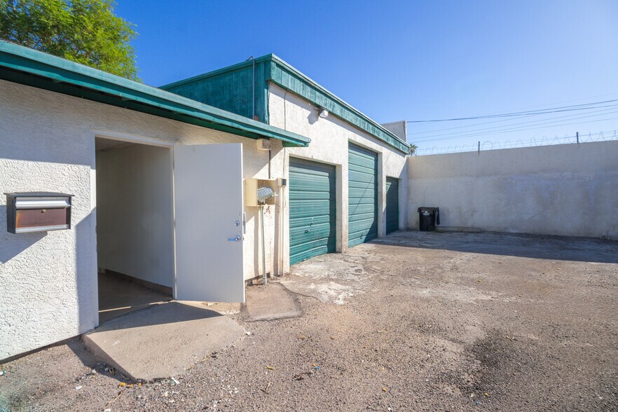 1532 E Indianola Ave, Phoenix, AZ à vendre - Photo du bâtiment - Image 2 de 18