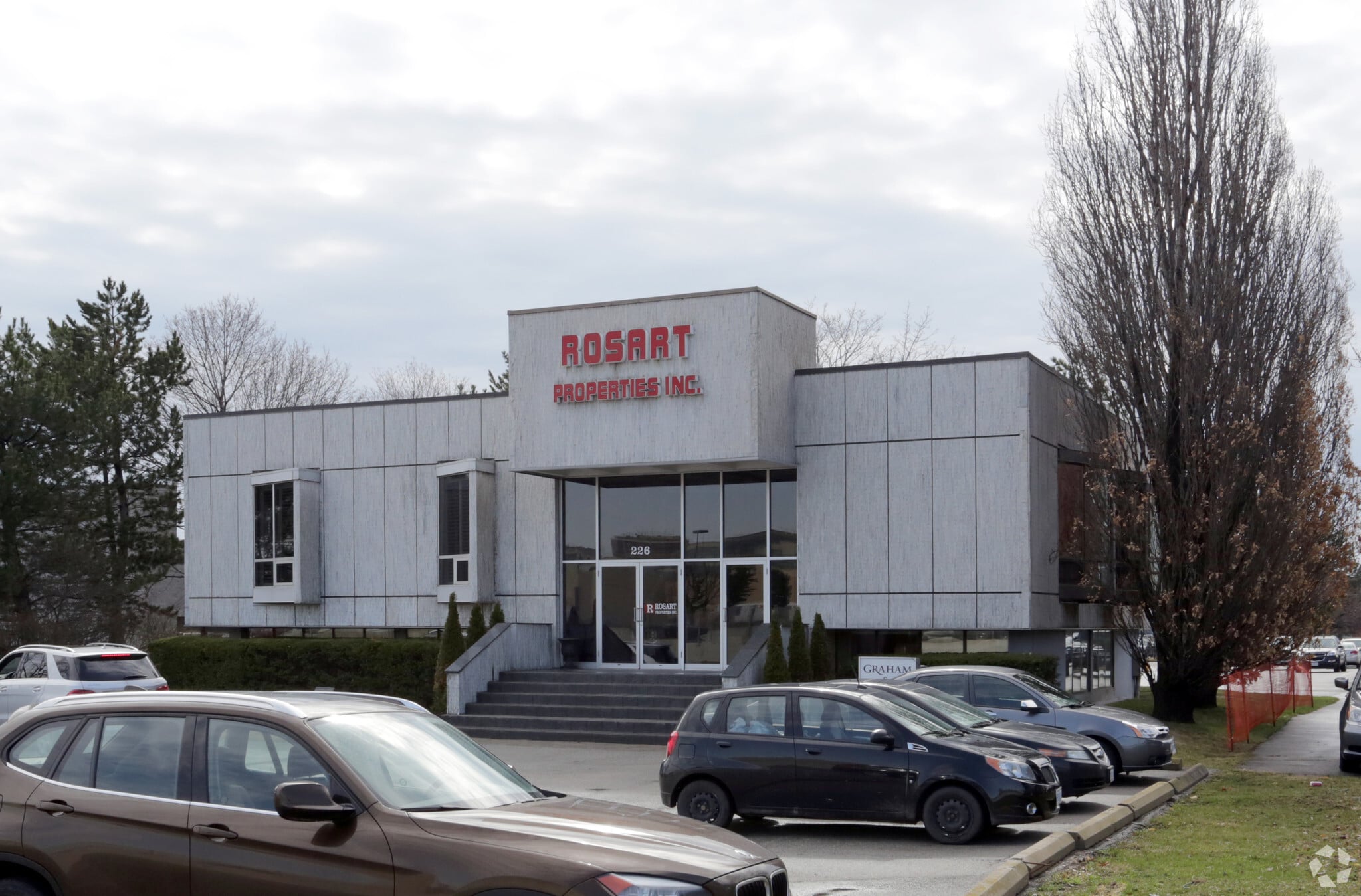 226 S Service Rd E, Oakville, ON for sale Primary Photo- Image 1 of 1