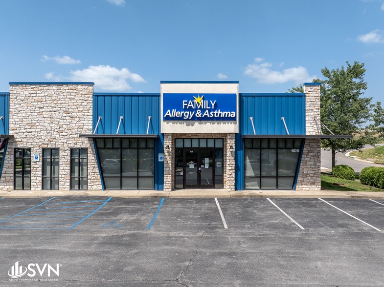 605 Keene Centre Dr, Nicholasville, KY à louer - Photo du bâtiment - Image 2 de 15