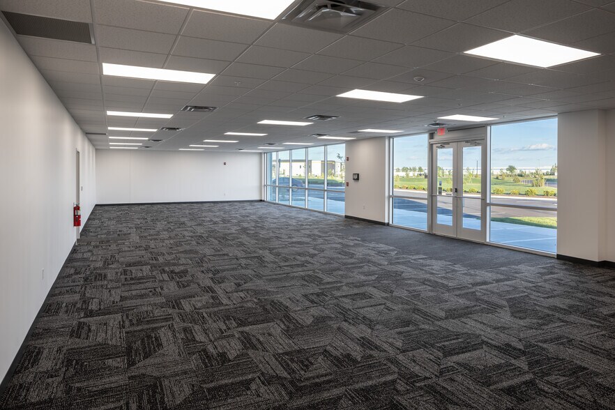 1020 Innovation Way, Marysville, OH à louer - Photo du bâtiment - Image 3 de 11