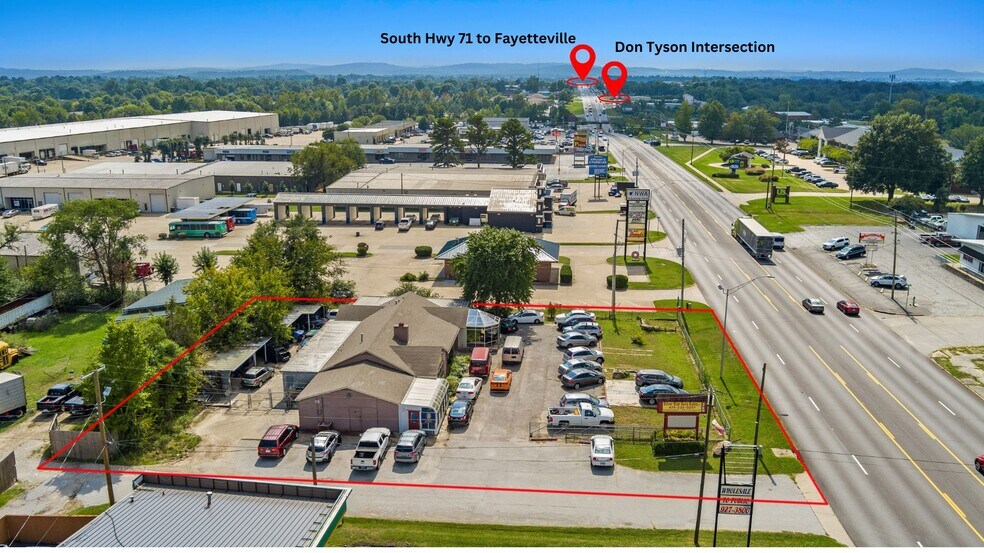 2305 S Thompson St, Springdale, AR à vendre - Photo du bâtiment - Image 3 de 21