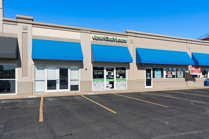 5001 N Big Hollow Rd, Peoria, IL à louer - Photo du bâtiment - Image 3 de 8