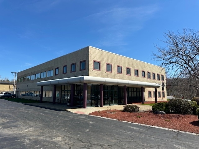 490 Boston Post Rd, Sudbury, MA for lease - Building Photo - Image 1 of 6