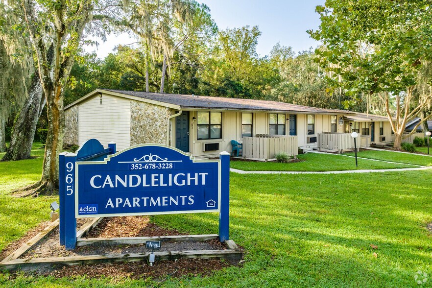 965 Candlelight Blvd, Brooksville, FL à vendre - Photo du bâtiment - Image 2 de 29