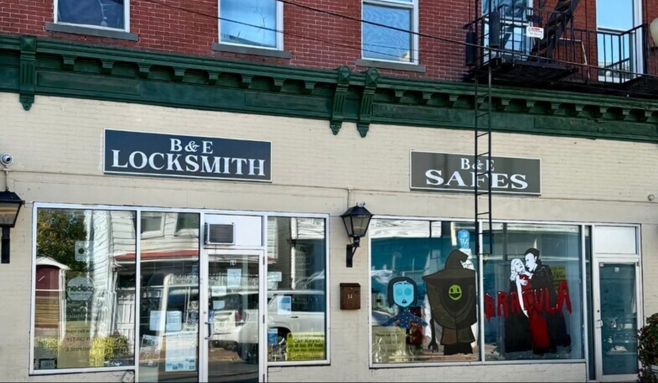 10 South St, Freehold, NJ for lease Primary Photo- Image 1 of 2