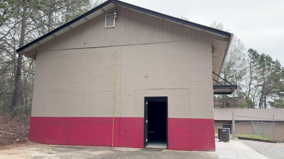 727 Airport Rd, Cornelia, GA for sale - Commercial Listing Video - Image 3 of 41