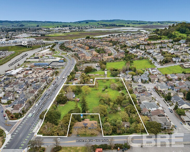 1280 Petaluma Blvd S, Petaluma, CA à vendre - Photo du bâtiment - Image 3 de 6