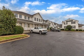 10425 Southern Maryland Blvd, Dunkirk, MD for lease Building Photo- Image 2 of 28