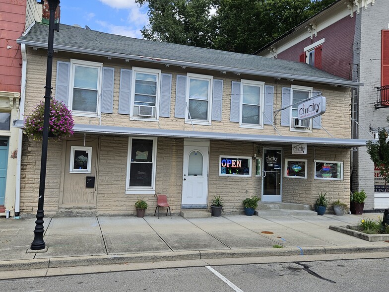 216 E Main St, Batavia, OH for sale - Building Photo - Image 1 of 21