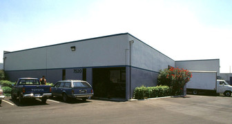 7520-7522 Scout Ave, Bell Gardens CA - Warehouse