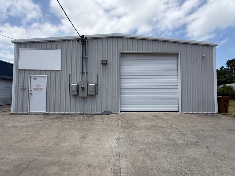1014 Laredo St, Corpus Christi, TX for sale - Building Photo - Image 3 of 4