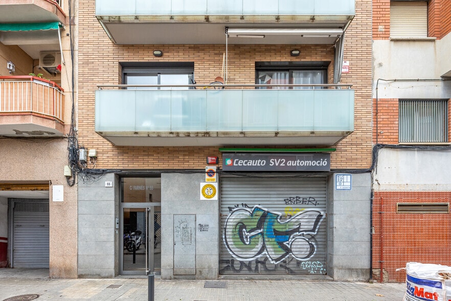 Carrer de Farnés, 55, L'Hospitalet de Llobregat, Barcelona for sale - Building Photo - Image 2 of 2