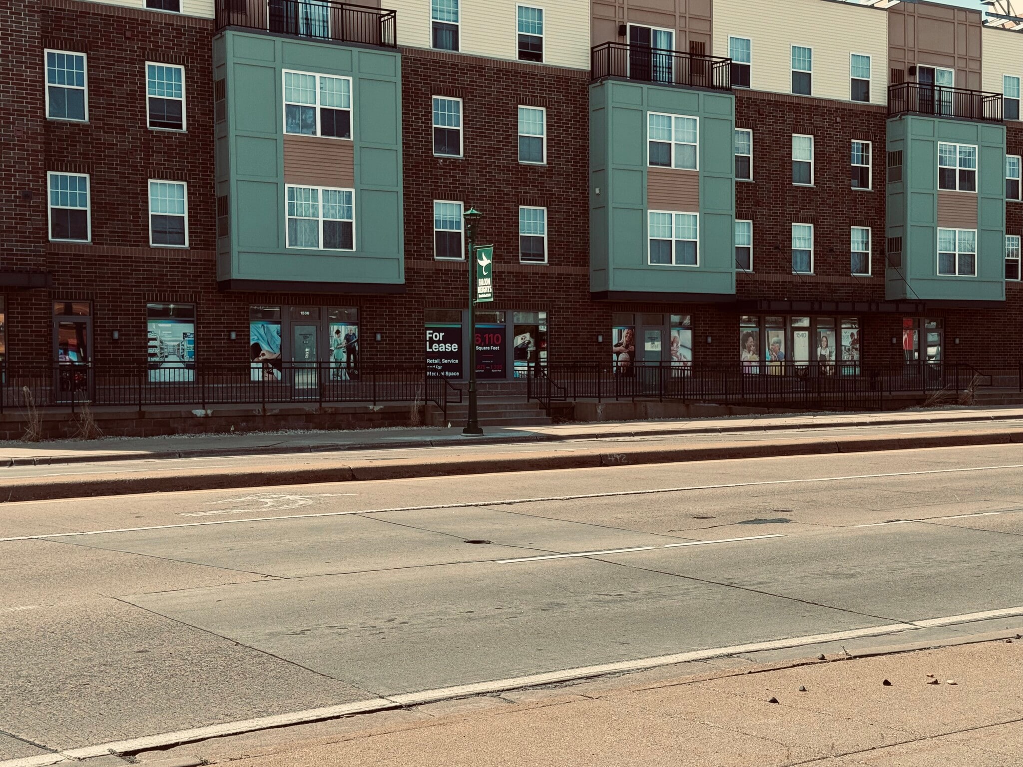 1550 Larpenteur Ave W, Falcon Heights, MN for lease Building Photo- Image 1 of 2