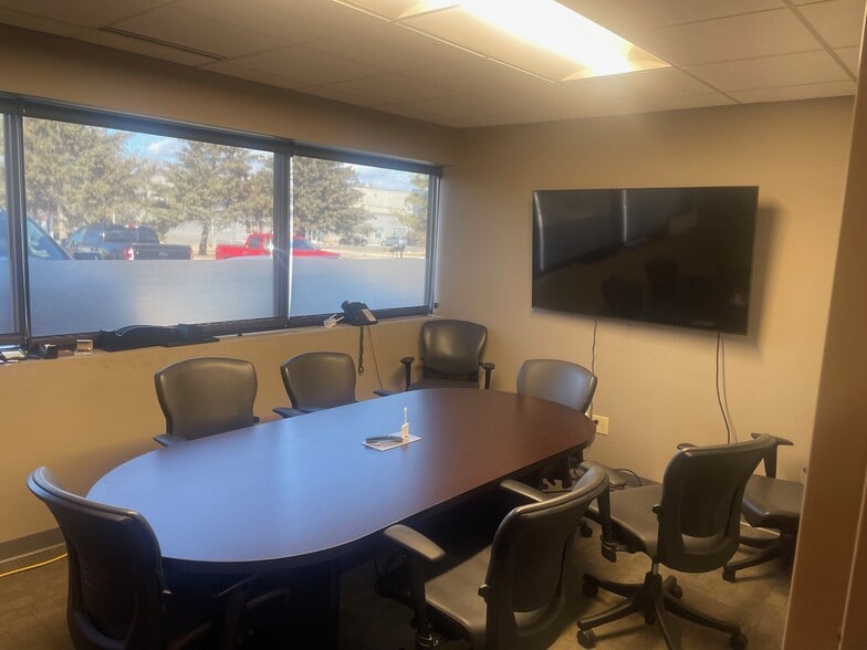 11241-11265 91st Ave N, Maple Grove, MN for lease - Building Photo - Image 2 of 8