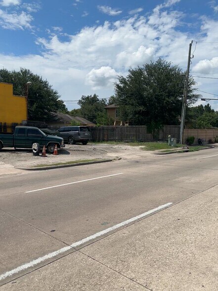 5109 Yale St, Houston, TX à vendre - Vidéo sur l’inscription commerciale - Image 3 de 29