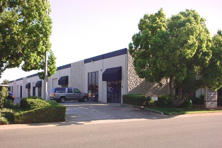 10183 Croydon Way, Sacramento, CA for lease - Building Photo - Image 3 of 9