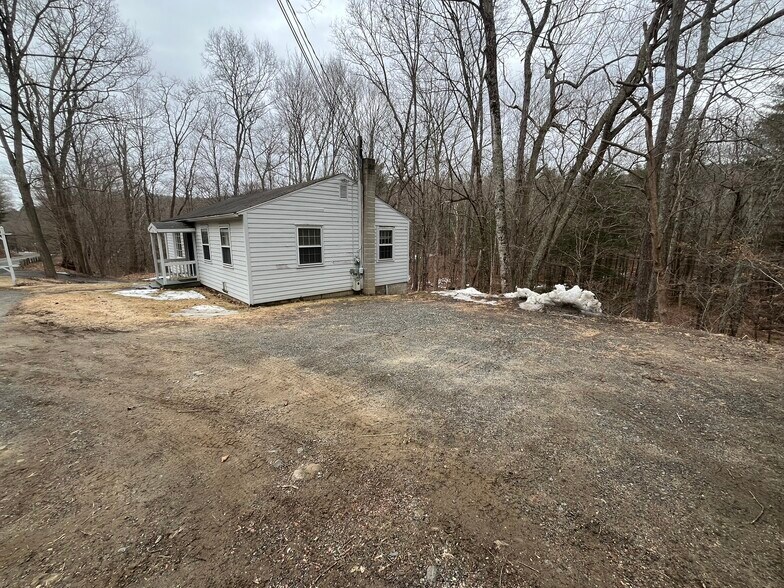439 Washington Rd, Woodbury, CT à vendre - Photo du bâtiment - Image 2 de 34