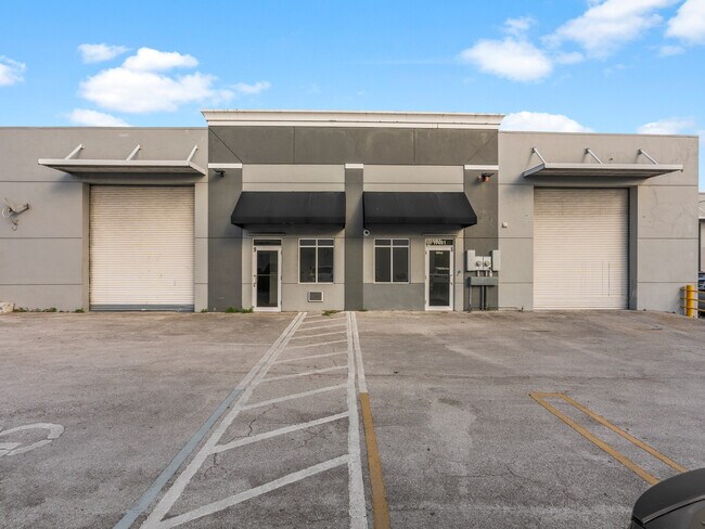 More details for 17535 NW 2nd Ave, Miami, FL - Industrial for Sale