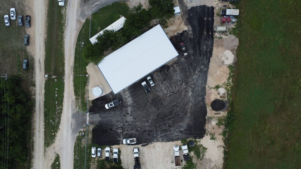 8470 IH 35 Service rd, Georgetown, TX à louer - Photo du bâtiment - Image 2 de 7