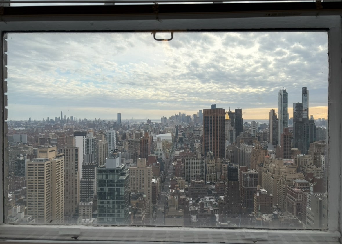 122 E 42nd St, New York, NY for lease Interior Photo- Image 1 of 4