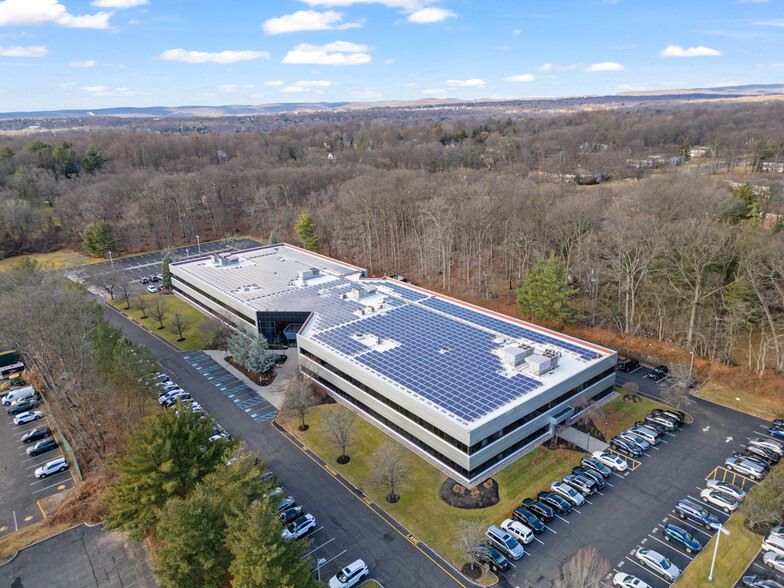 50 Chestnut Ridge Rd, Montvale, NJ for lease - Building Photo - Image 2 of 31