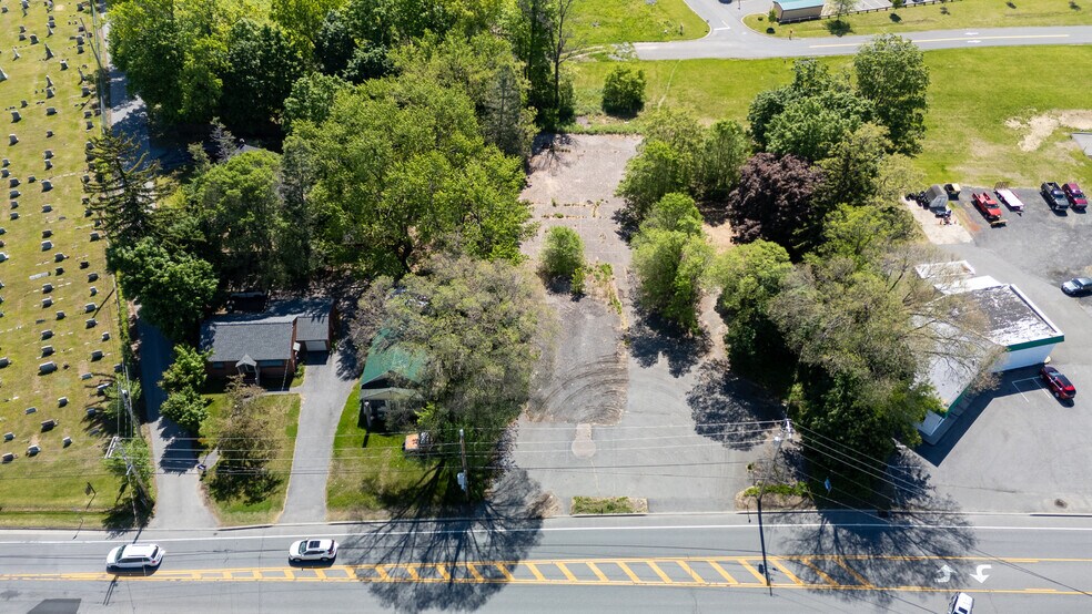 183-185 Church Ave, Ballston Spa, NY à vendre - Photo du bâtiment - Image 3 de 21