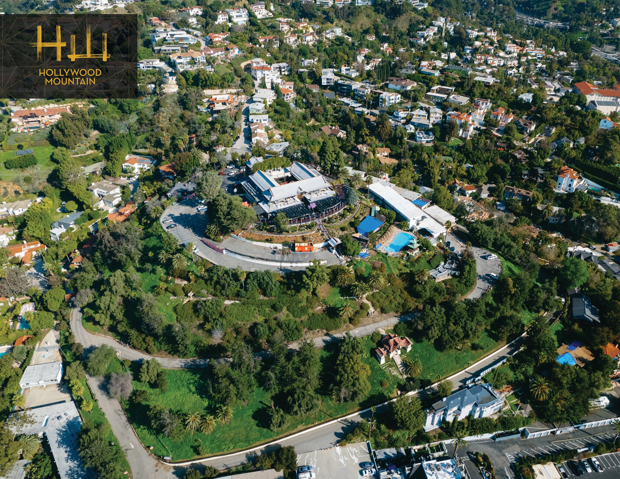 Hollywood Mountain portefeuille de 3 propriétés à vendre sur LoopNet.ca Photo du bâtiment- Image 1 de 11