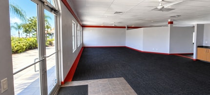 5683-5693 SE Crooked Oak Ave, Hobe Sound, FL à louer Photo intérieure- Image 1 de 7