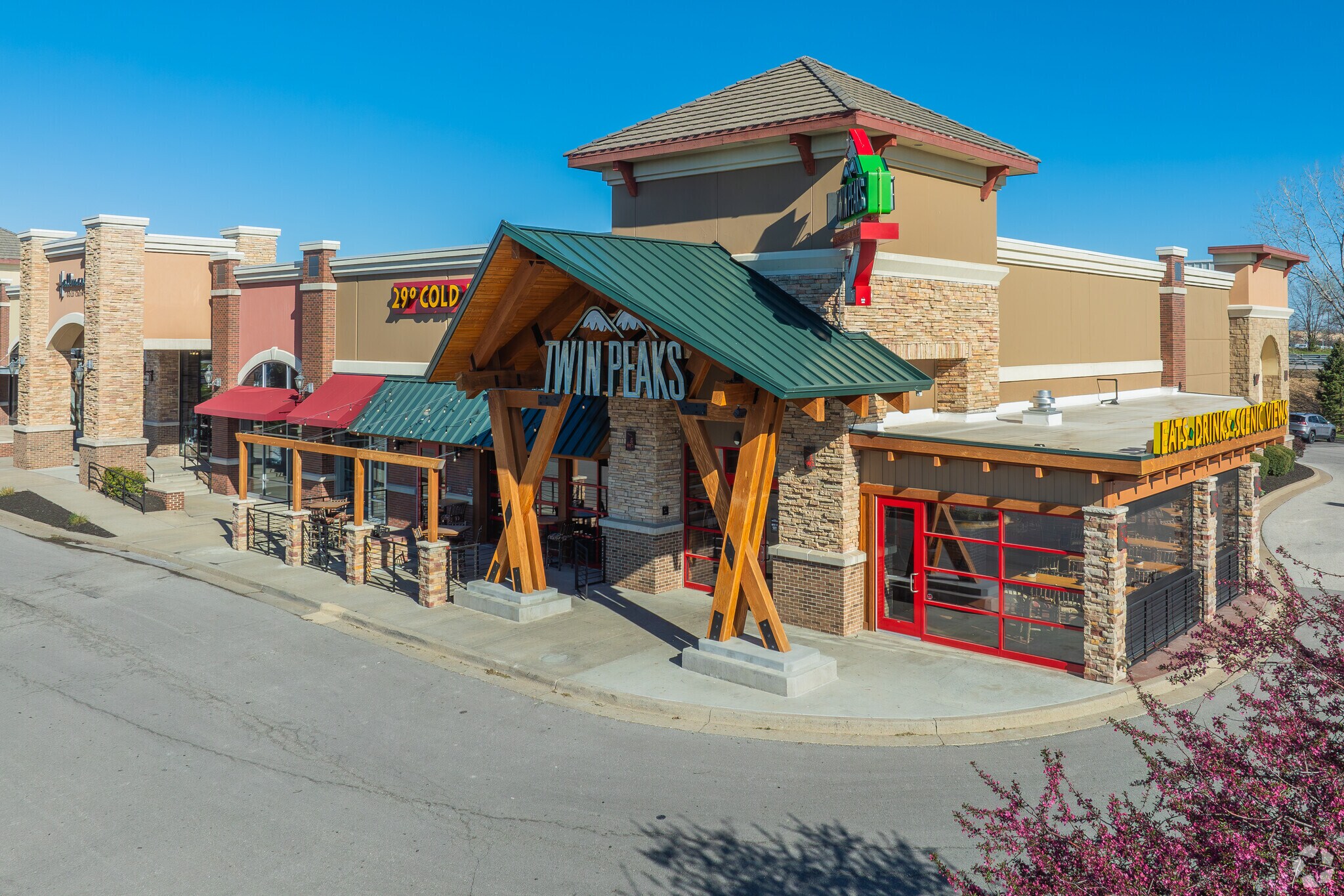 8600-8660 N Boardwalk Ave, Kansas City, MO à louer Photo principale- Image 1 de 18